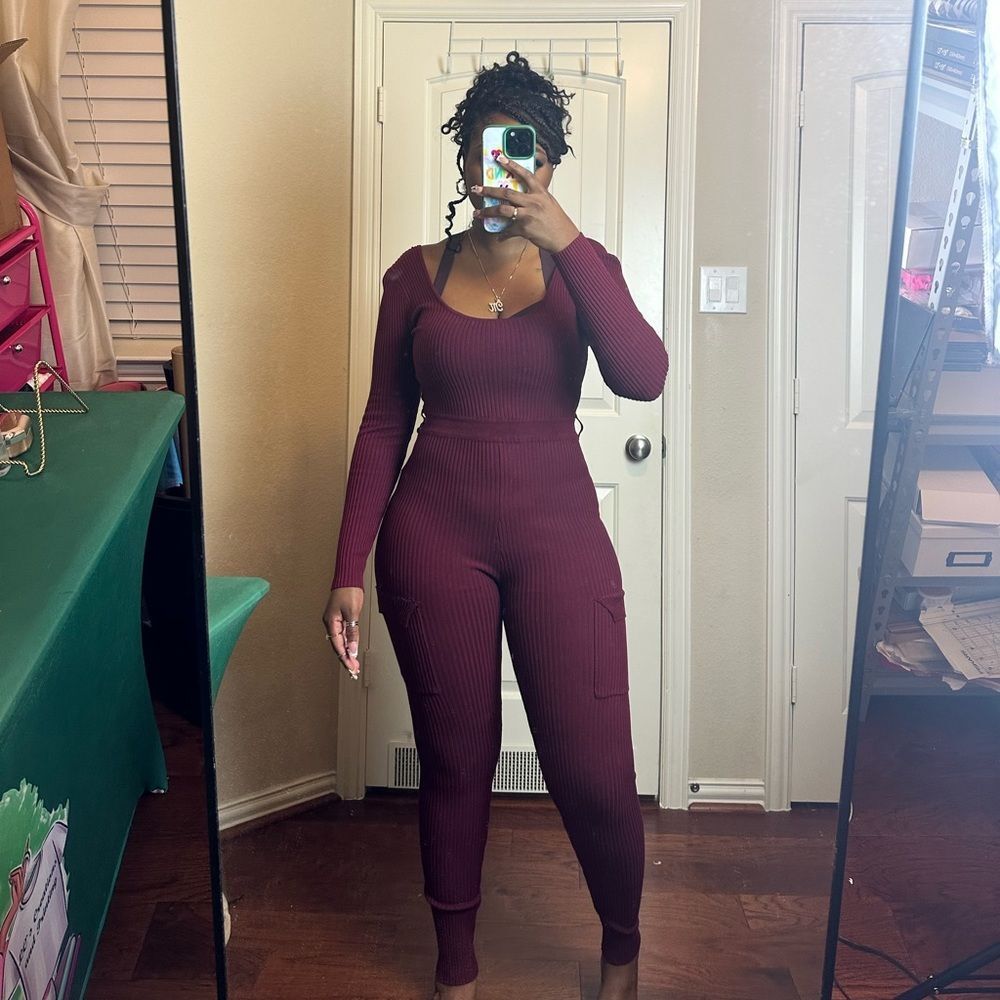 Maroon Fashion Nova sweater jumpsuit long sleeve sz Medium